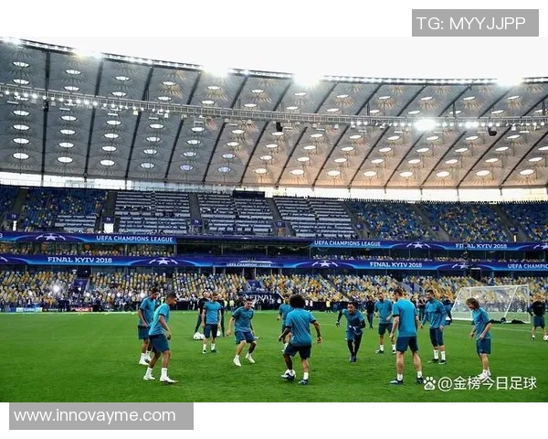 英超焦点战埃弗顿主场迎战曼彻斯特城争夺三分荣耀