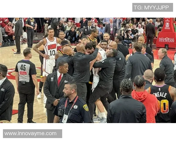 07年马刺与猛龙的激战回顾:经典对决中的篮球魅力与传奇时刻 07年马刺与猛龙的激战回顾:经典对决中的篮球魅力与传奇时刻