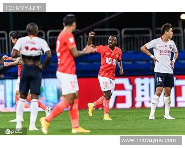 南京篮球队阵地战打法深度解析与战术应用探讨 南京篮球队阵地战打法深度解析与战术应用探讨