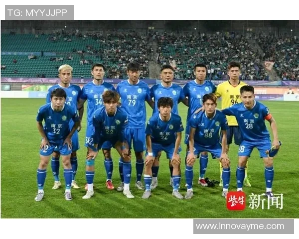 南京足球队速度对比深度解析揭示球队战术优势与不足之处 南京足球队速度对比深度解析揭示球队战术优势与不足之处