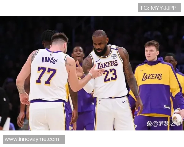 湖人队与掘金队在季后赛中交锋的场次统计与精彩回顾